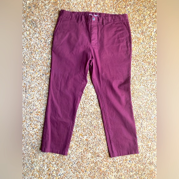Old Navy Ultimate Slim Khakis - Maroon - Picture 3 of 3